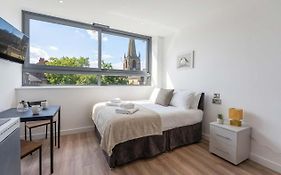 Modern & Bright Central Sheffield Studio W Views